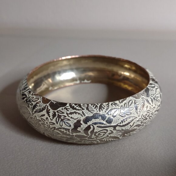 Vintage Engraved Design 8 Inch Metal Flower Bangle - Picture 6 of 7